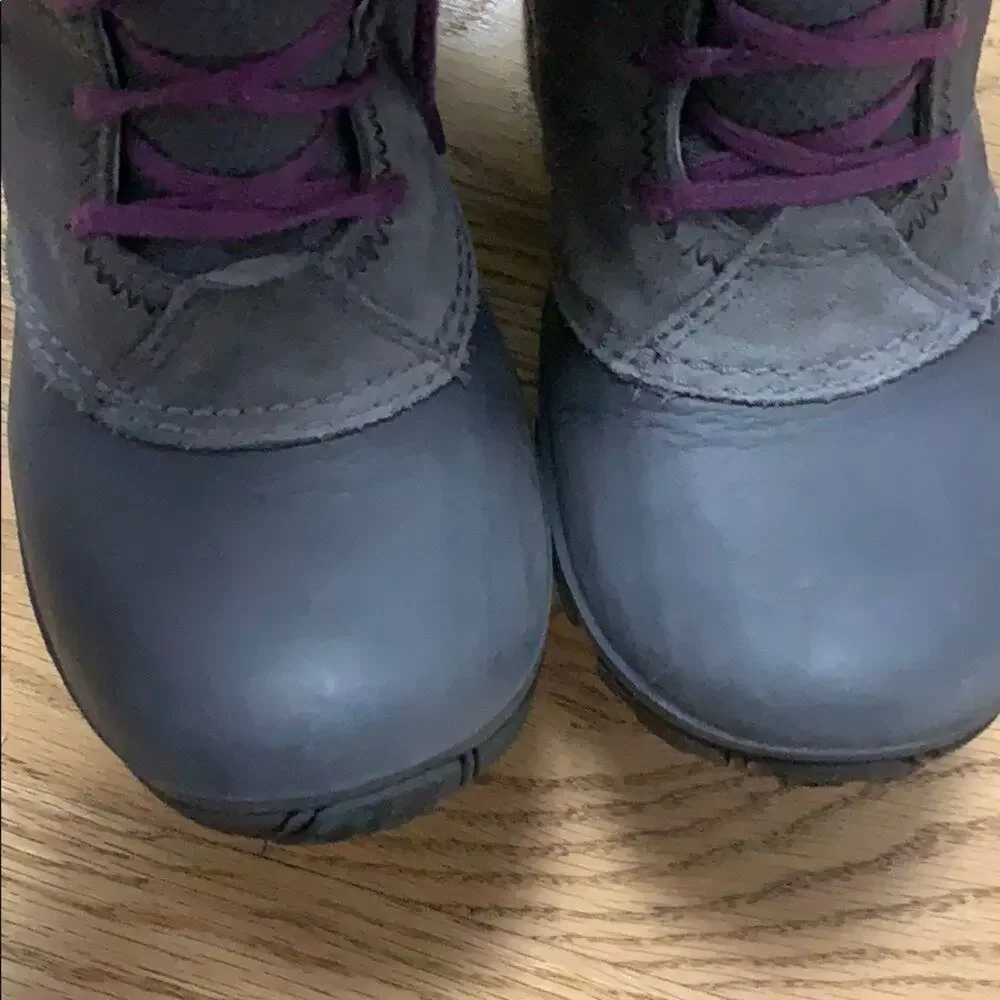 COLUMBIA KIDS WATERPROOF WINTER BOOTS‎ SIZE 2